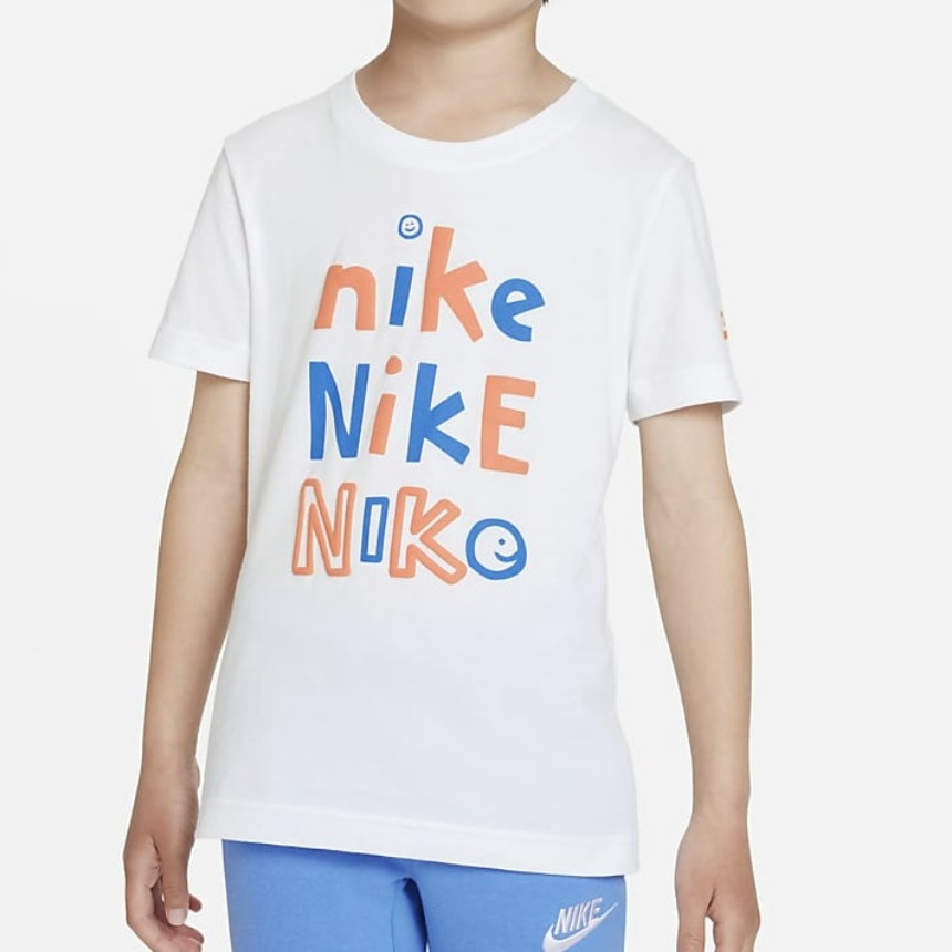 Nike Kids Little Kids&#039; Graphic T-Shirt (White) 나이키 키즈 그래픽 티셔츠 반팔 (화이트) 86J891-001,나이키,펀조이해외직구